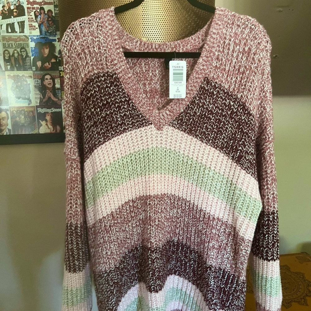 TORRID PLUS PULLOVER SLOUCHY V-NECK TUNIC SWEATER *NEW WITH TAGS*